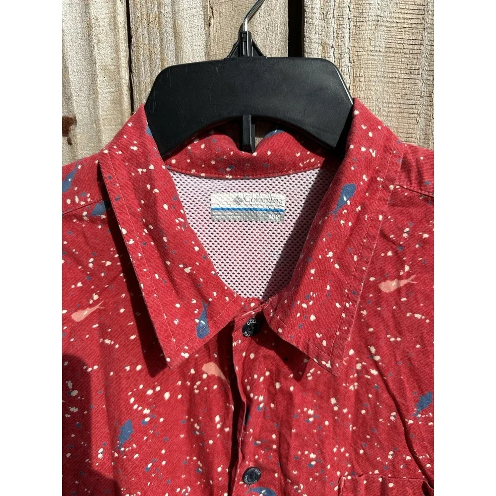 Columbia Shirt Mens Medium Red PFG Pocket Button Up Whale‎ Fish Print Vented